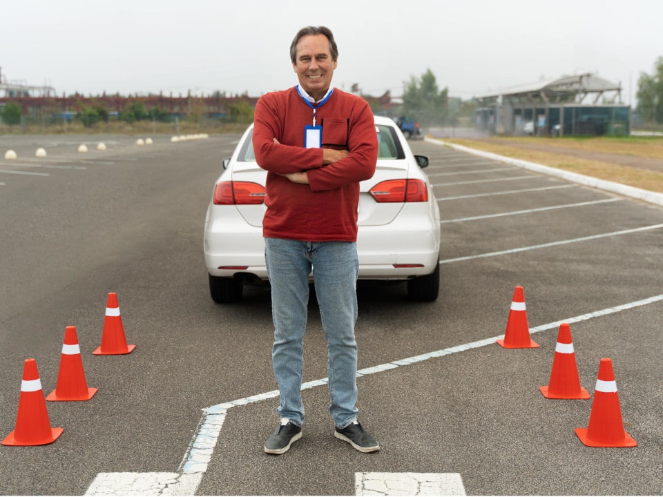 cómo ser director de autoescuela en España